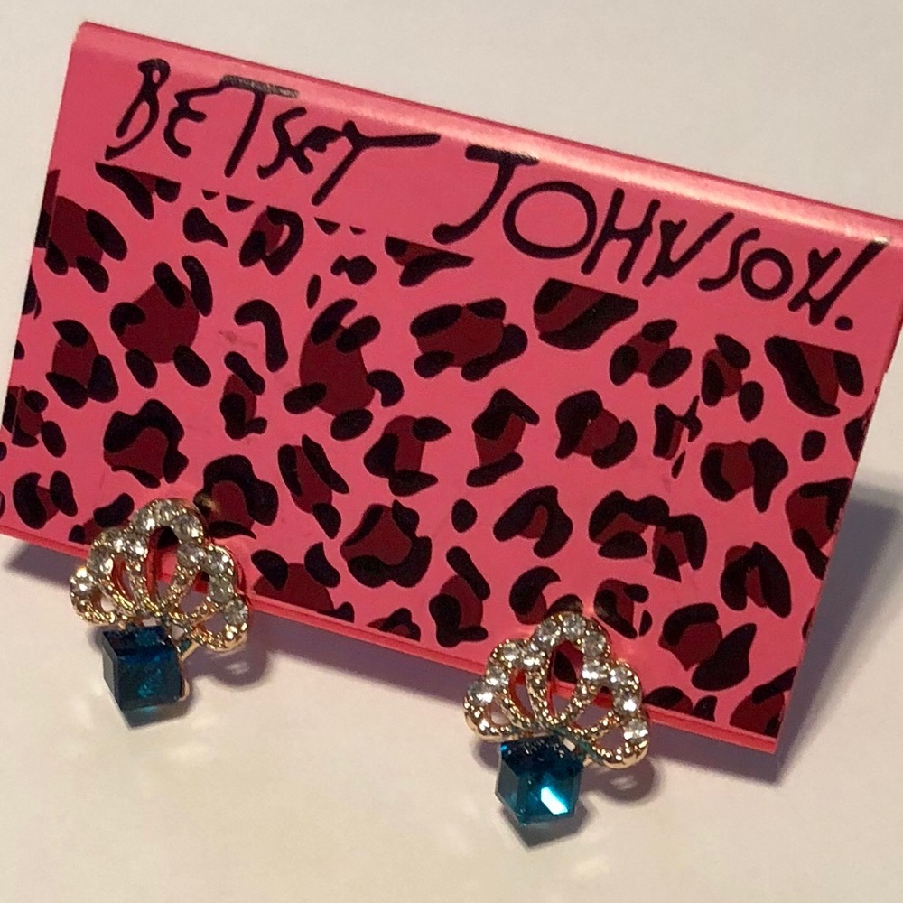 Royals by Betsey Johnson 👑